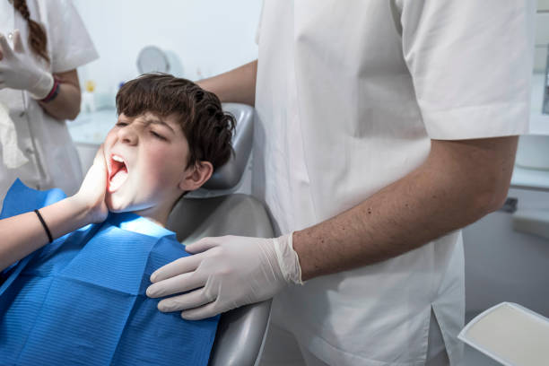 Best Emergency Orthodontic Repairs in Richgrove, CA